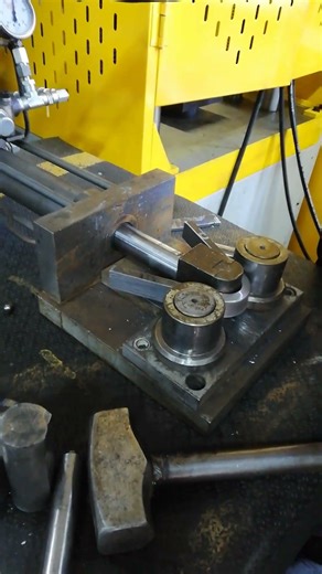 BEND TEST ON HYDRAULIC PRESSER IN METALLURGICAL TESTING LABORATORY AS PER ISO 15614-1 / ASME IX