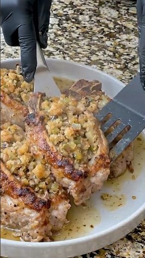 Stuffed Pork Chops with Savory Herb Dressing 🍖✨