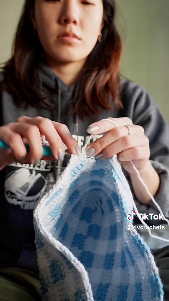 Crochet a Blue Gingham Tote Bag Tutorial