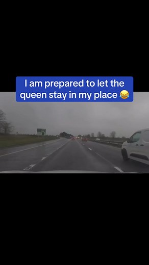 I am prepared to let the queen stay in my place 😂 #prankcall #guido #australia #queen #amazing #reelsvideoシ Amazing Prank Calls Prank Calls | Amazing Prank Calls