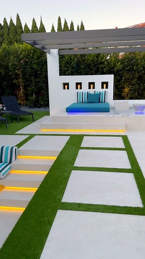 178K views · 418 reactions | Can a 1980’s pool become a modern oasis?  YES! With the right design, your backyard can be completely transformed!  Comment “book” to start your backyard transformation today!  #luxuryhomes #luxurybackyard #backyardtransformation #pooltransformation #backyarddesign #landscapedesign #backyardbuilds #backyardgoals | Foxterra Design | Facebook