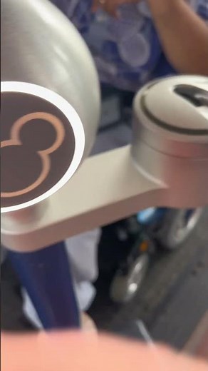 How to use your Apple Watch #disney #howto #apple #applewatch #setup #wdw #shorts #yt #fy #help #f