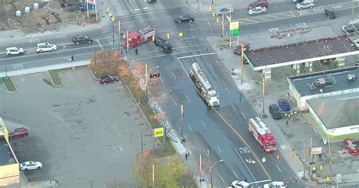 VIDEO: Detroit intersection closed after 100  gallons of fuel leaked in diesel truck crash