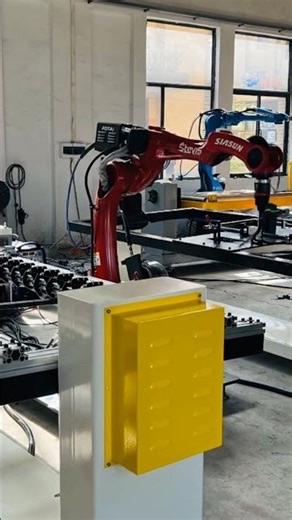 program development. #machine #welding #ihavethisthingwithplants #automobile siasun Robot.....