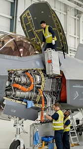 🔍 Tracing the highly dense complex network ✈️🛠 Where precision meets technology and engineering brilliance ⚙️💡 Behind every connection is smart maintenance and innovation 🚀 #shorts #engineering #aviation #maintenance #tech #innovation #aerospace #technology #mechanical #futuretech | Apex Aviation