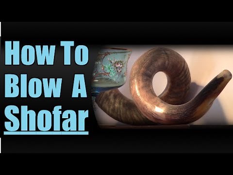 How To Blow A Shofar (Rams Horn Trumpet)
