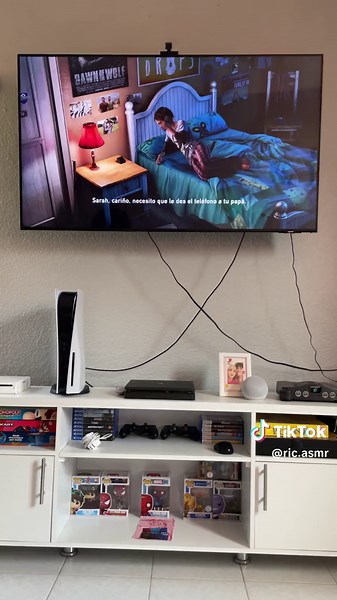 Satisfying ASMR with PlayStation Controller Sounds