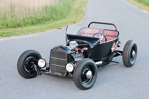 Speedway Motors 1923 Ford T Makes for Traditional Hot Rod