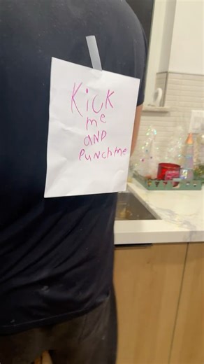 WE PUT A KICK ME SIGN ON MY DAD *PRANK*