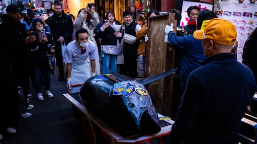 Bluefin tuna sells for record $3.2 million at year-opening auction at Tokyo fish market