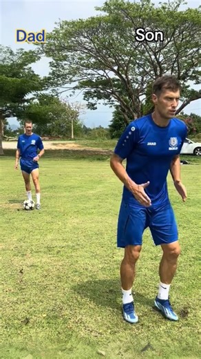 Football game highlights no look challenge moments