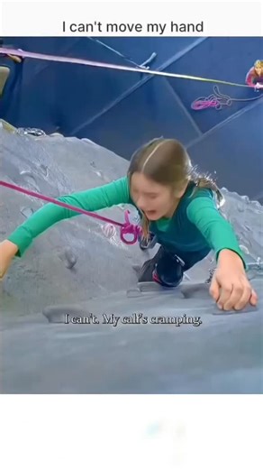 netfl_ixmoviess on Instagram: "That clip is from one of the most iconic medical dramas in television history! Here are the details you requested: ​🎬 Movie/TV Series: House M.D. (Season 3, Episode 10 - "Merry Little Christmas") ​⭐ Genre: Medical Drama / Mystery ​⏳ Runtime: ~44 minutes (per episode) ​🌟 Rating: 8.7/10 (IMDb) ​☀️ Cast: Hugh Laurie, Omar Epps, Robert Sean Leonard, Jennifer Morrison, Jesse Spencer, Kal Penn. ​📖 Brief Overview: A young girl with dwarfism and her mother are at a rock