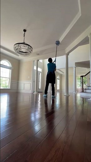 How to Clean Walls and Ceilings Without Making a Mess #cleaningtips #cleaning