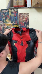 add shoulder armor to deadpool 3 suit, this accessory is indispensable to make your suit look better, message me if you want detailed video on how to apply #deadpool #deadpool3 #deadpoolmask #deadpoolandwolverine #deadpoolcosplay #shoulderdeadpool #avengers #mcu | Pipospidey