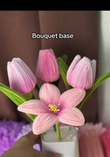 Creative Bouquet Base Using Polystyrene and Vellum