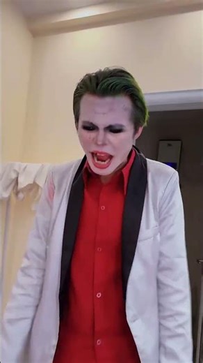 小丑变成丧尸给白天使报仇！#cosplay #funny