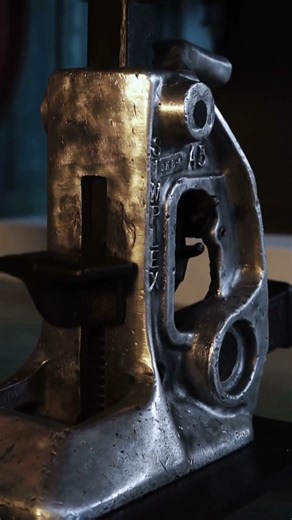 REBORN Industrial - Saddle Stool #Design#UpcycledDesign#Collectibles#Sculpture#InstallationAr