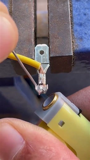 Simple wiring tricks every electrician uses for secure connection #electrical #smarttips #DIYproject