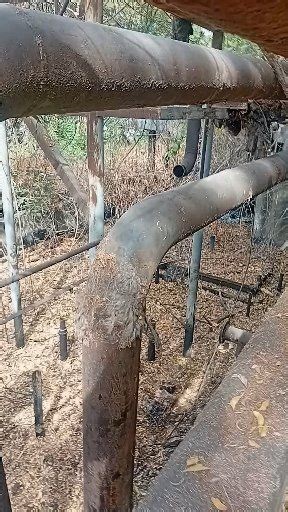 Ipata Boys were reportedly involved in cutting a factory pipe at Jebba Paper Mill in Jebba, Moro Local Government Area of Kwara State. Security attack to the boiler call for alarm and Police Officers and some others JPM Security go on emergency to rescue the pipe and those ipata guys fly away with thier Arm weapon. | Jebba Boy