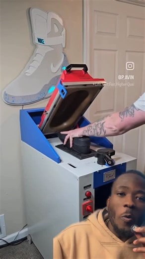 Sniperkicks on Instagram: "THIS MACHINE IS INSANE!! 🔥🔥🔥🔥 AIR FORCE CUSTOMS"