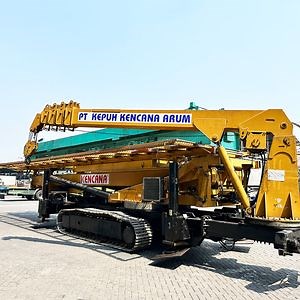 [Hot Item] Chrome-Plated Rotary Shaft Remote Control Crawler Type High Altitude Hydraulic Lifting Platform