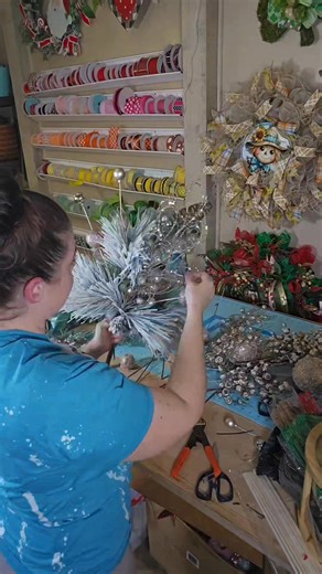 7.8K views · 138 reactions | Loved designing this custom Christmas Tree topper for a client #homedecor #decor #christmas #christmasdecor #christmastree #diy #crafty #Crafter | Southern Owls | Facebook