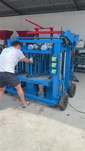 Hollow Brick Machine: Efficient Brick Production