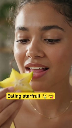 Eating starfruit 🤤😋 #starfruit #fruit #educationalvideo #lifecycle #biology