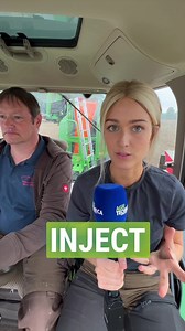 (Werbung) 🌱Landwirtinnen und Landwirte wollen und müssen Pflanzenschutzmittel 🌻 im Ackerbau reduzieren. Dabei hilft innovative Landtechnik. Dirk Westrup, Landwirt aus Bissendorf in Niedersachsen, setzt das Direct Inject System von Amazone ein und beschreibt im Gespräch mit Agrar-Expertin Marie Hoffmann, was das genau ist, und welche Vorteile und Einsatzmöglichkeiten er für die Technologie sieht. #agritechnica #agritechnica2023 #at2023 #landwirtschaft #landwirt #landwirtin #greenproductivity #p