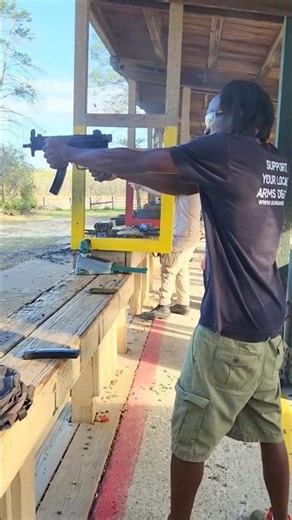 this Mac go crazy 💥 #pewpewlife #edc #pcc #9mm #mac #shooting #range #airsoft #shorts