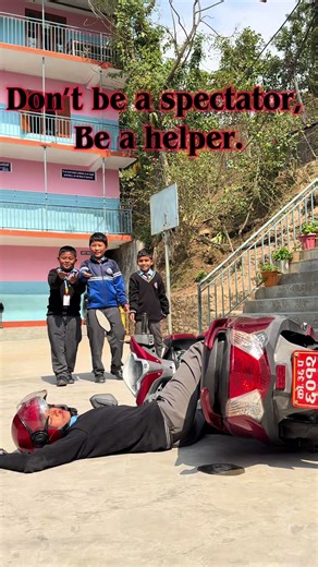 An accident scene is not for watching, filming, or stealing—be the one who helps, gives first aid, and calls for emergency support. One act of humanity can save a life. 🚑 #AccidentAwareness #BeAHeroHelpOthers #FirstAidMatters #RoadSafety #helpdontfilm