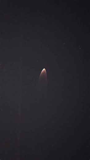 Space X Falcon 9 Rocket captured March 1st at 10:06 PM! This was really cool to see tonight. The rocket, carrying 29 Starlink satellites launched from Kennedy Space Center at 9:59PM. The rocket was on its second stage by the time it appeared over Philadelphia. At the end of the video you can see the second stage turning off as the payload of satellites satellite continues forward. I know this will add even more satellite lines to my photos, but it was still so cool! #SpaceX #Falcon9 #Starship #R