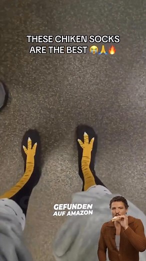 Wo würdest du die Socken tragen? 🤣 GIBT'S HIER => https://mehrzeigen.de/lPKUcql (amazon, bezahlter Link) | Hör auf damit, wir müssen jetzt seriös wirken - Das Original