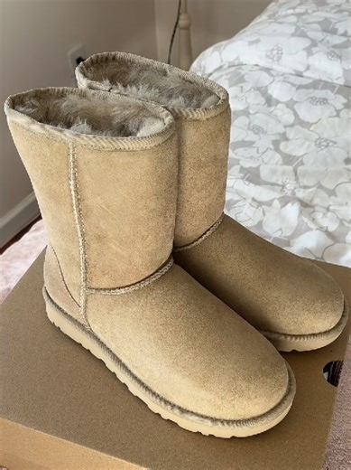 Unboxing Affordable Yellow App Finds: Ugg Boots Reveal