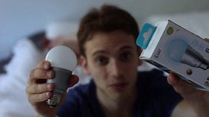 Smartshaker 2 by iLuv, Portable Vibrating Travel Alarm Bed Shaker with Multiple Alarms for Heavy Sleepers, Deaf People, Couples and Seniors (White)