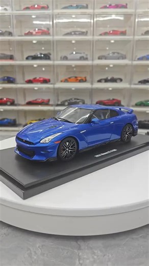 7 Model on Instagram: "GT Spirit Nissan GT-R R35 Limited Edition Resin Car Model 1/18#modelcar #118scale #gtspirit #nissangrtr35"