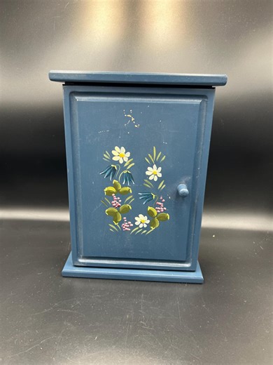 Vintage Key Cabinet, Floral Cottage Style Wall Key Holder, Blue Farmhouse Décor, Wooden Key Box - Etsy