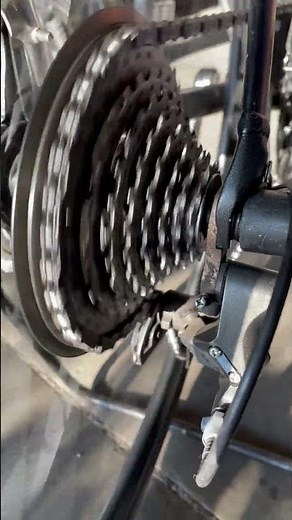 Giant Contend Road Bike | Shimano Claris 8-Speed Rear Derailleur