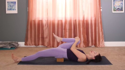 15-Min Morning Yoga – Full Body Sunrise Flow to Awaken & Align ☀️🧘‍♀️