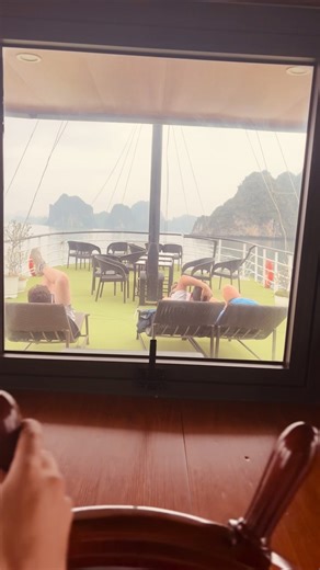 Exploring Halong Bay with Captain Ellis