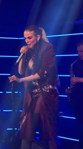 Πρεμιέρα για την Κατερίνα Λιόλιου στο Romeo #live #foryou #lioliou