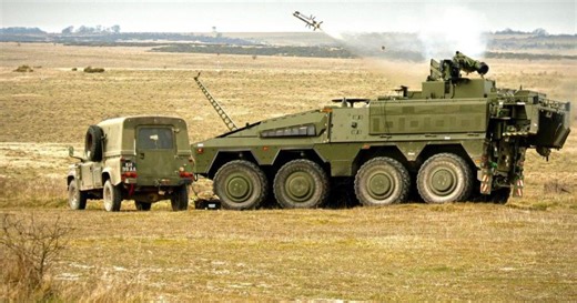 Radpanzer Boxer kann jetzt Javelin-Raketen abfeuern