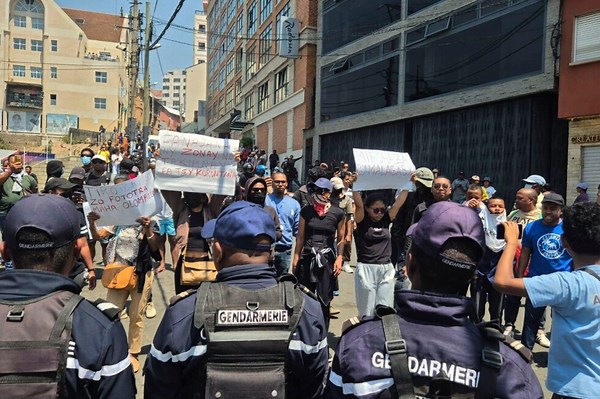 Madagascar imposes nighttime curfew after violent protests over water and power cuts