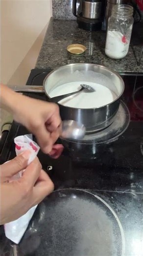 Make taro and sago pudding.