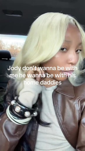 so random (@dyvineofc)’s video of jody and yvette