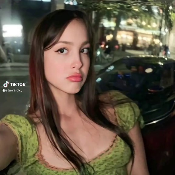 Mastering Keyframe Techniques in After Effects