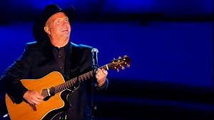 LONGNECK BOTTLE Lyrics - GARTH BROOKS | eLyrics.net
