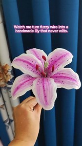 Fuzzy wire flower tutorial #fuzzywire #fuzzywireflower #fuzzywireflowers #handmadeflowers #pipecleanerflowers | Shanley Diy