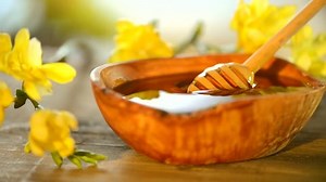 Honey Full Hd Video Footage Stock Footage Video (100% Royalty-free) 5039735 | Shutterstock