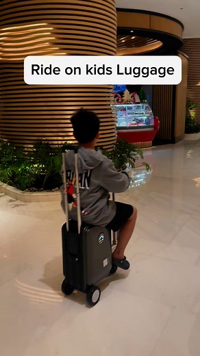 Kids travel hack 🧳✨ I found the ultimate kids luggage, with these awesome ride on ones with plenty of storage! So many people stopped us asking about the😊#kidsluggage | Sherlyn mom of 3 Boys